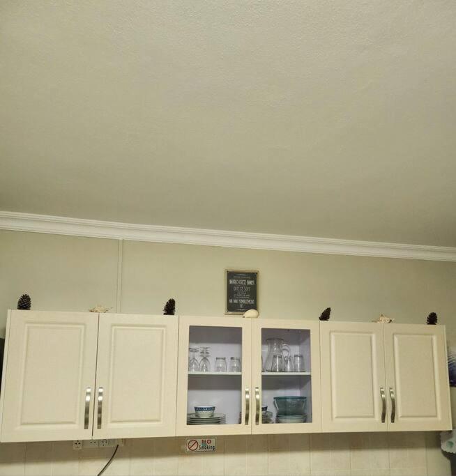 Kot Nu - Beach Themed Apartment - 3 Mins Walk From The Sea Flic-en-Flacq Esterno foto